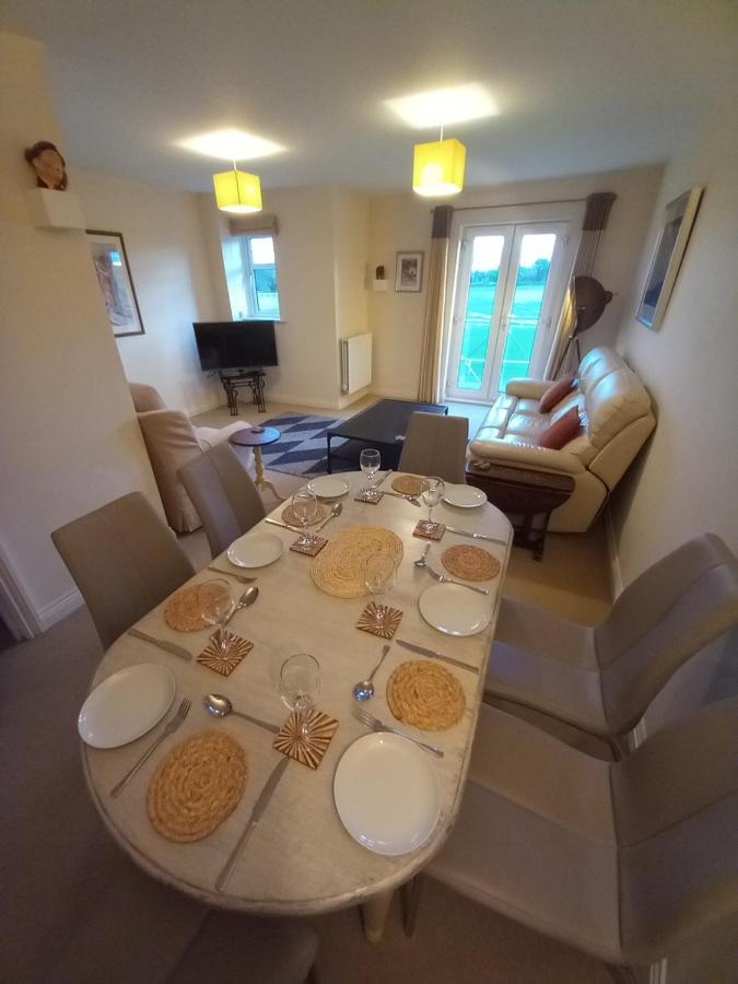 47 Wetherby Way, 3 Bedrooms, Sleeps 6, Easy Walk To Town, Parking, Self Catering, Great View Stratford-upon-Avon Dış mekan fotoğraf