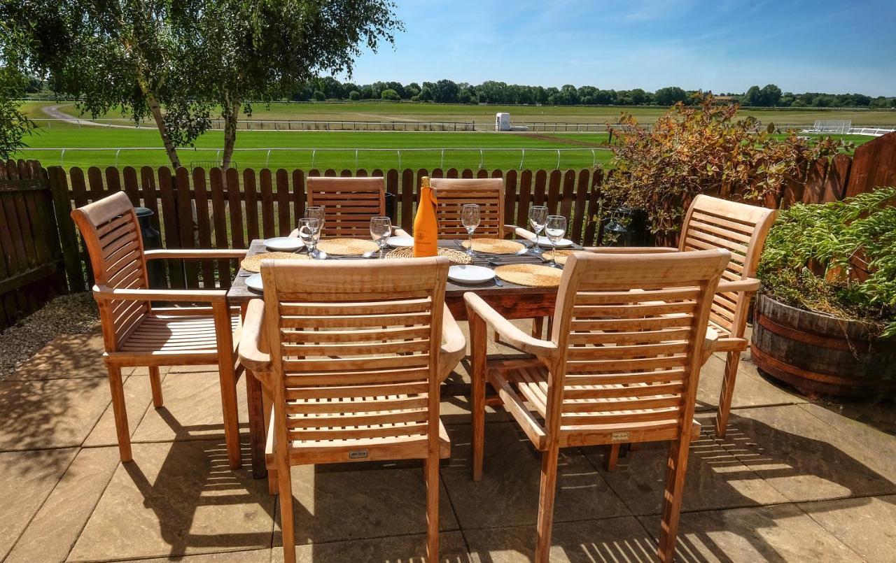 47 Wetherby Way, 3 Bedrooms, Sleeps 6, Easy Walk To Town, Parking, Self Catering, Great View Stratford-upon-Avon Dış mekan fotoğraf